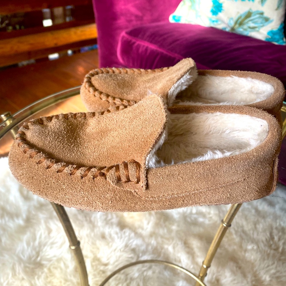 Lands End Genuine Sheepskin Moccasin Slippers